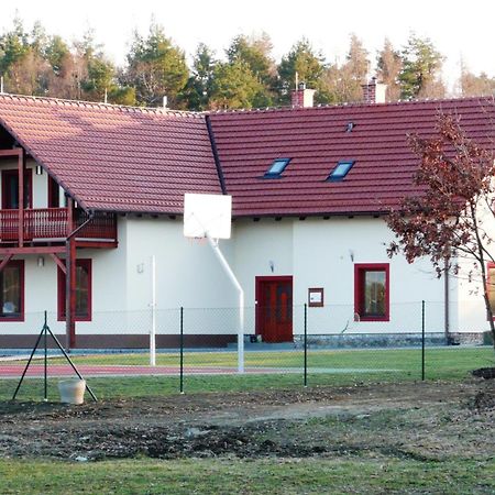 Penzion Lipina Hotel Slatinany Exterior photo